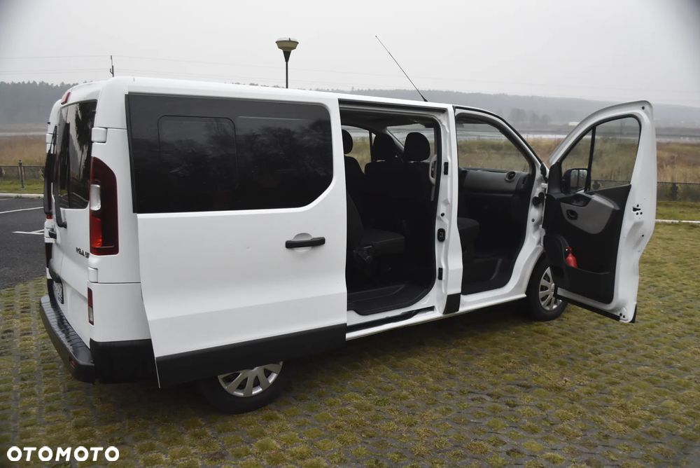 Renault Trafic - 16