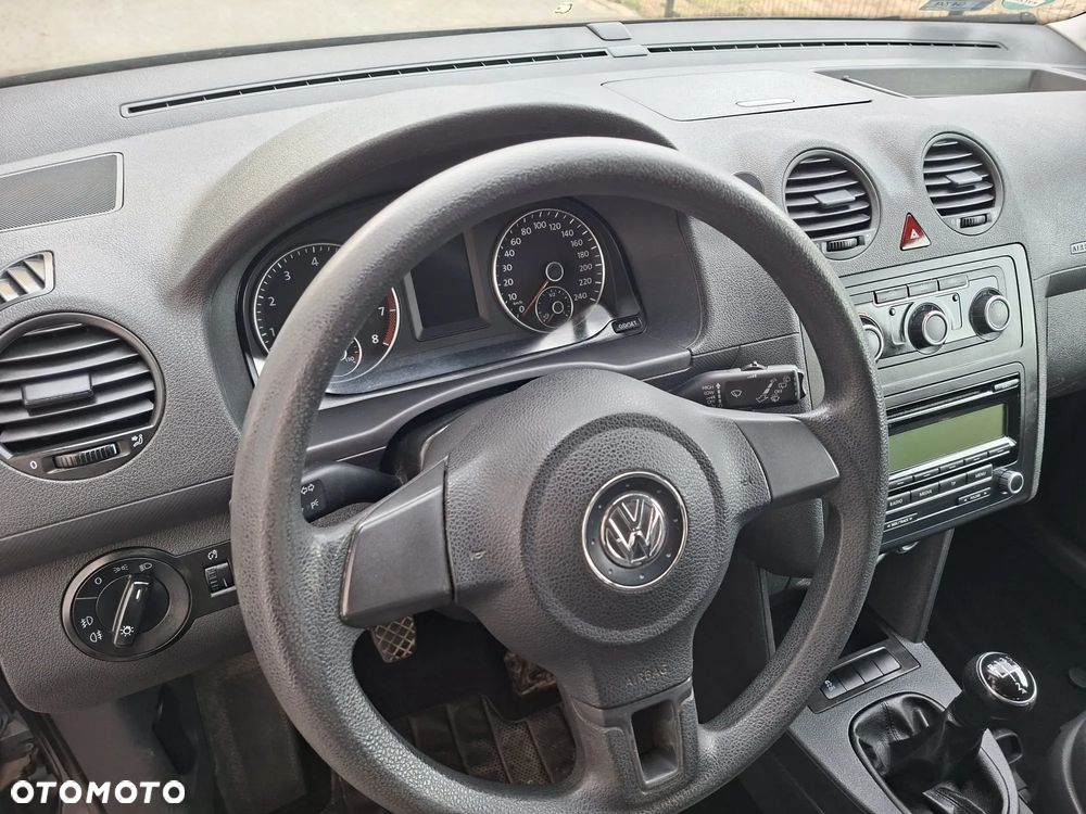 Volkswagen Caddy - 10