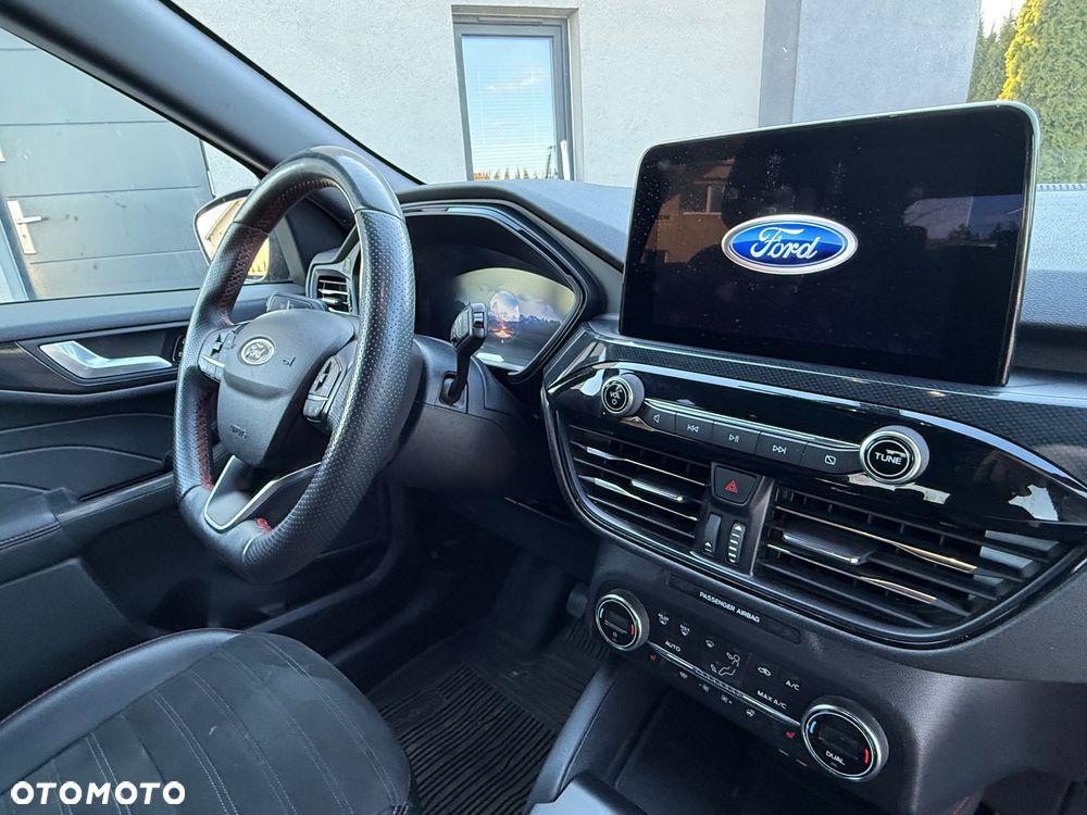 Ford Kuga 2.0 EcoBlue Hybrid ST-LINE X - 17