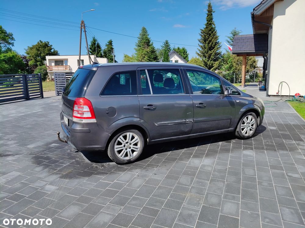 Opel Zafira 1.7 CDTI - 18