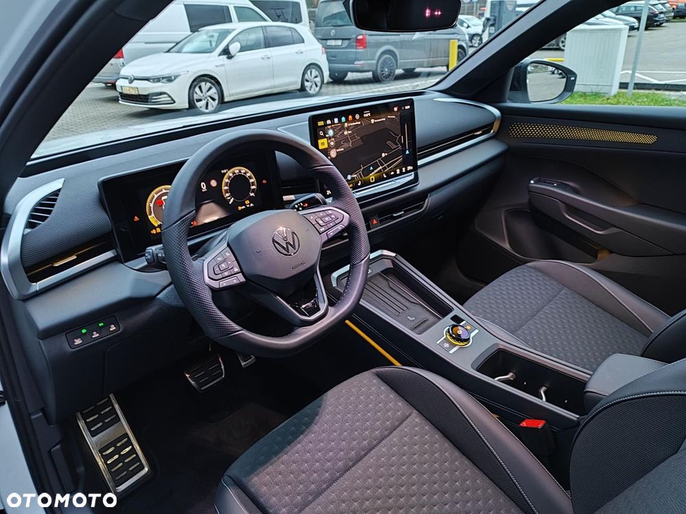 Volkswagen T-Roc - 15