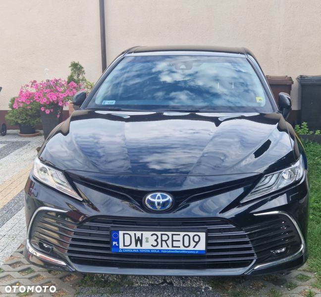 Toyota Camry - 1