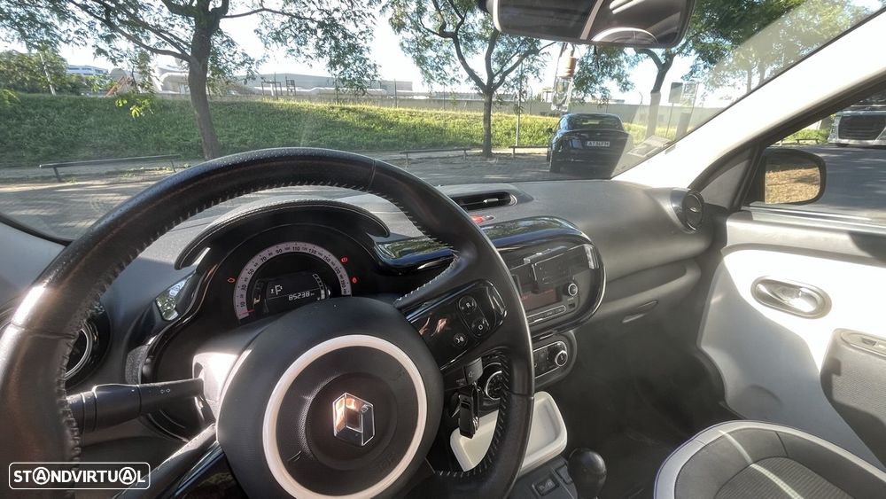 Renault Twingo ENERGY TCe 90 EDC Cosmic - 6