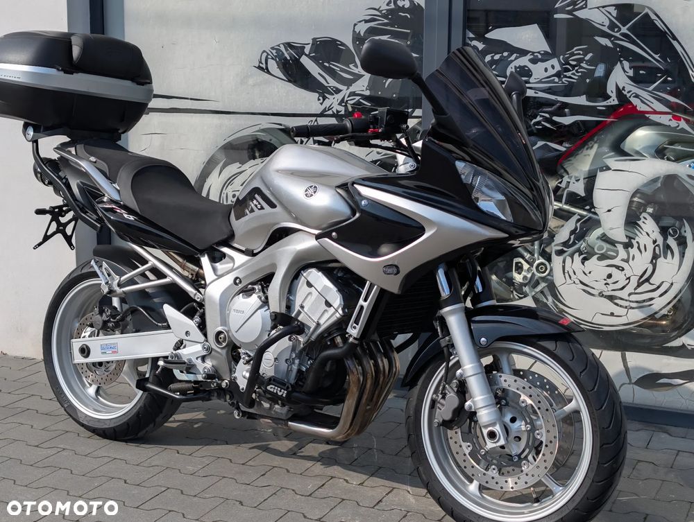 Yamaha FZ6 - 15