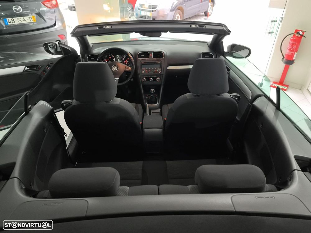 VW Golf Cabriolet 1.6 TDi BlueMotion - 26