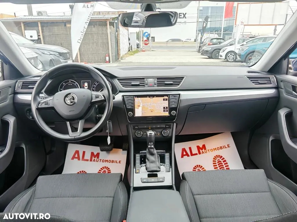 Skoda Superb 2.0 TDI DSG Ambition - 2