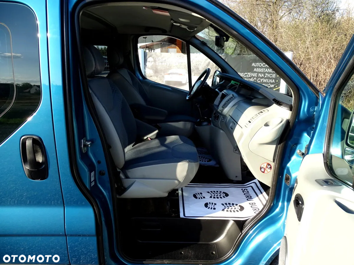Renault Trafic L1H1 Passenger Quickshift - 11