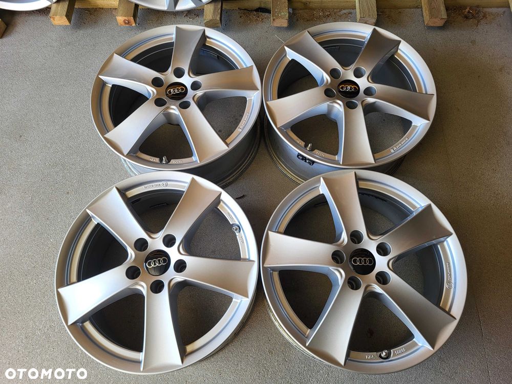 [934] Felgi aluminiowe 17 cali 7Jx17H2 AUDI A3 A4 A6 5X112 - 2