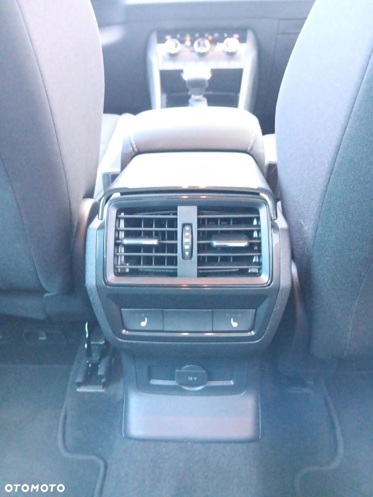 Skoda Karoq 1.5 TSI ACT Edition 130 DSG - 29