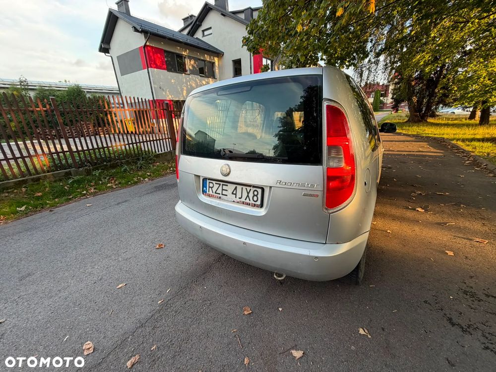 Skoda Roomster 2008 photo 4