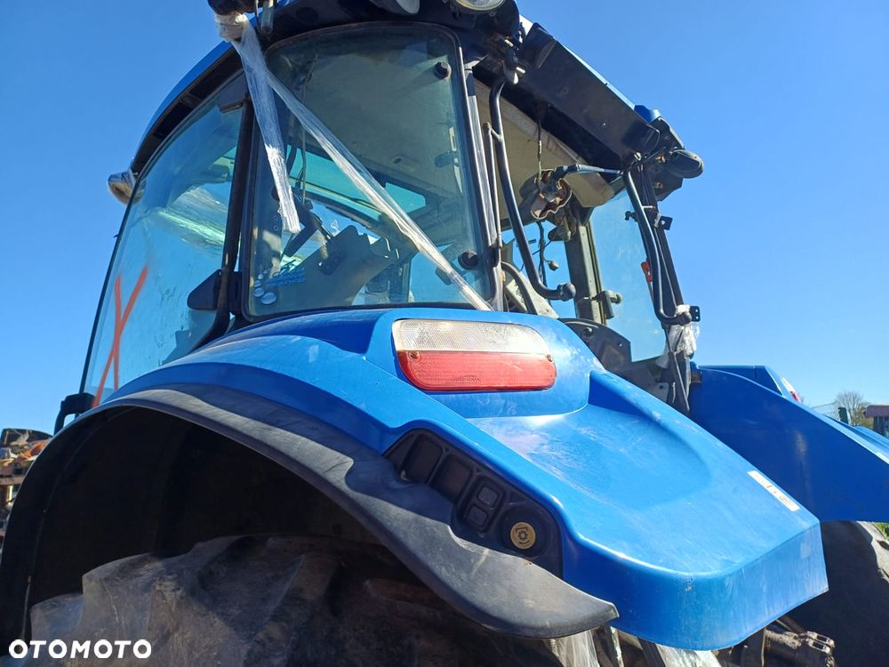 Kabina New Holland T5 95, licznik,sterownik,komputer,wiązka elektyryczna,plastiki,nawiewy,dach,drzwi,instalacja. - 5