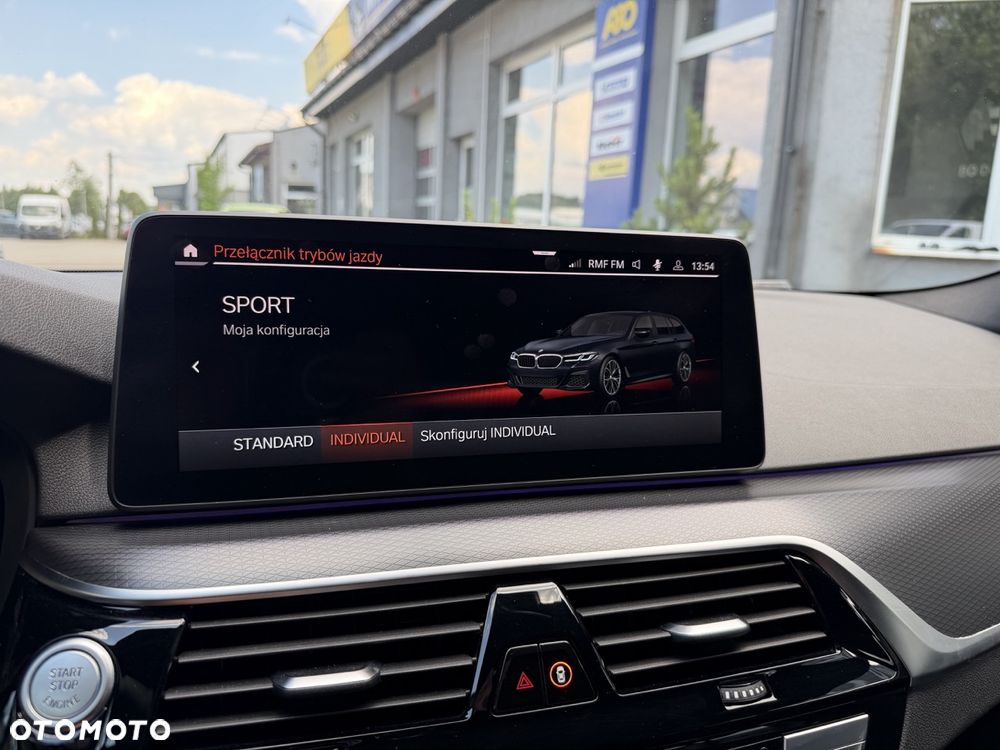 BMW Seria 5 520d xDrive M Sport Edition - 14