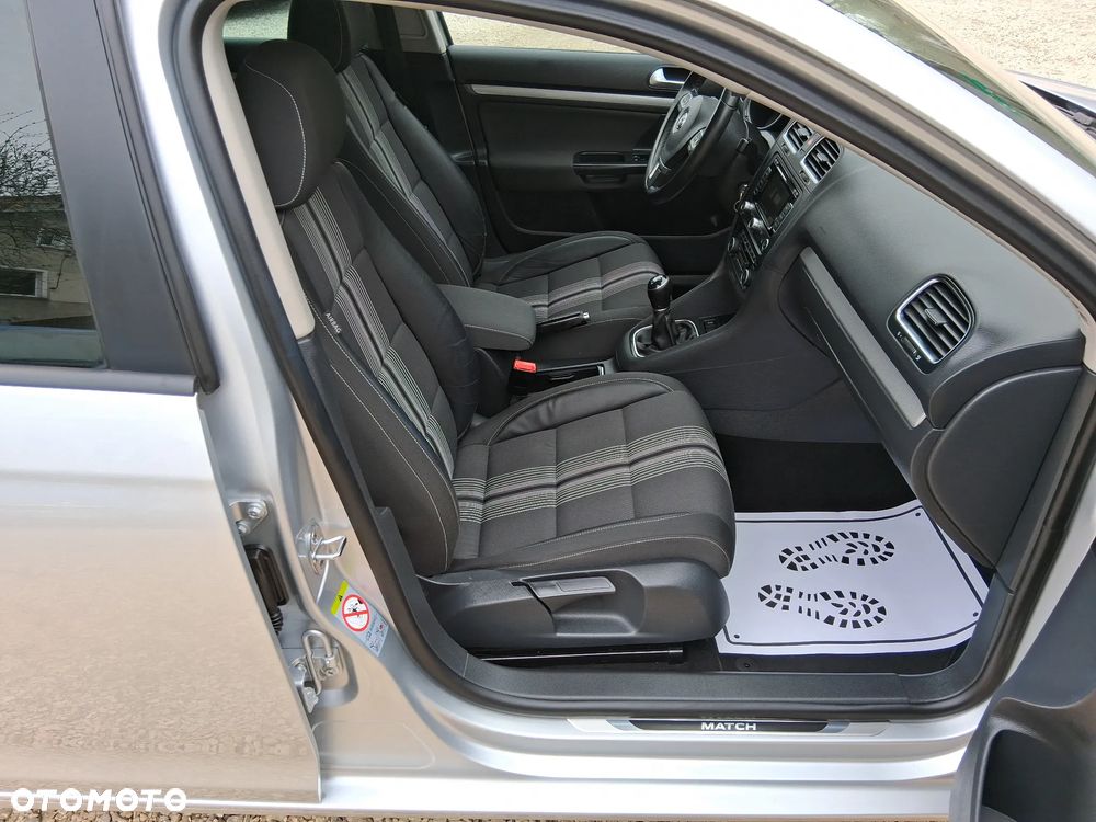 Volkswagen Golf 2.0 TDI DPF MATCH - 7
