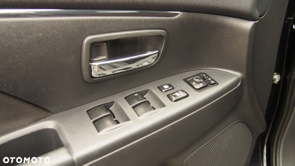 Mitsubishi ASX - 16