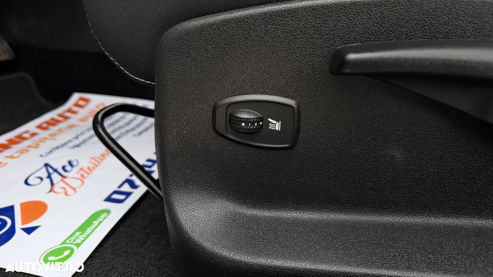 Renault Megane dCi 110 FAP EDC Paris Business - 12