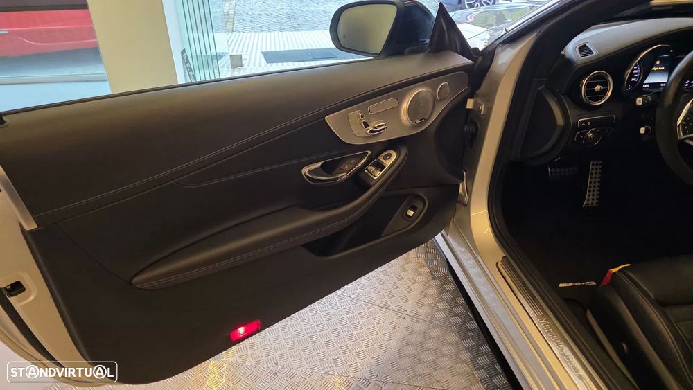 Mercedes-Benz C 220 d 9G-TRONIC Night Edition - 39