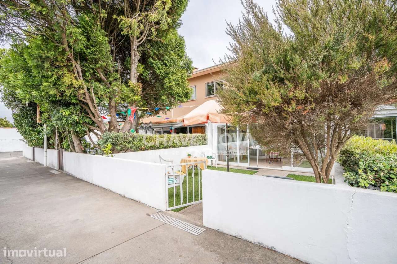 Moradia T4 com Jardim e Garagem a 3Km da Praia - Grande imagem: 2/23