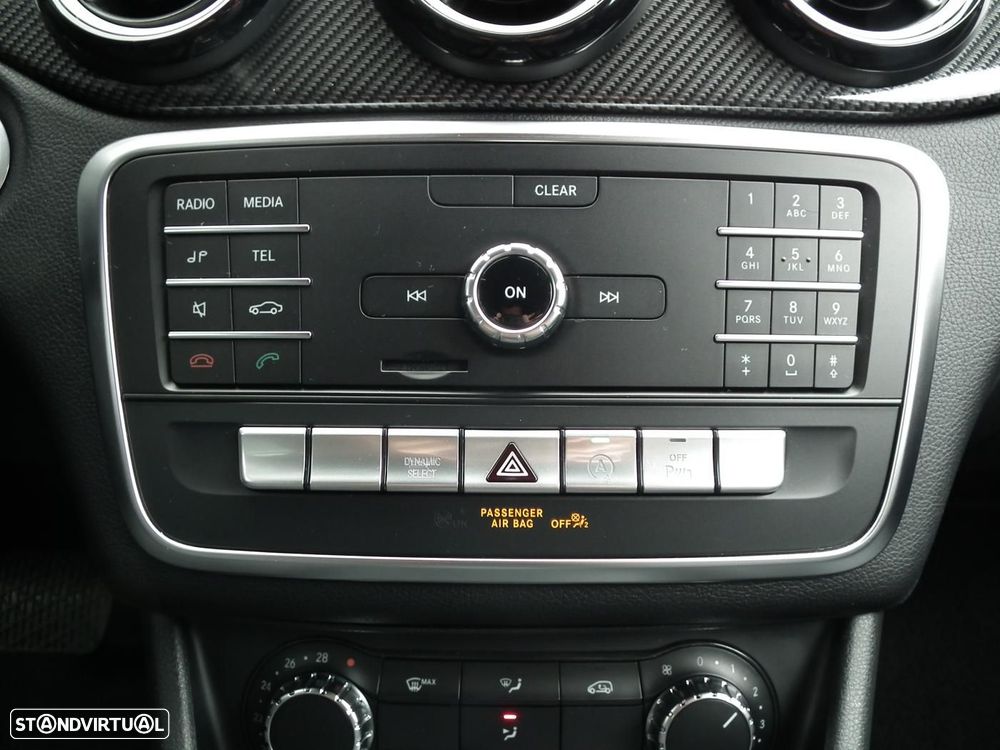 Mercedes-Benz CLA 200 d Shooting Brake AMG Line Aut. - 34