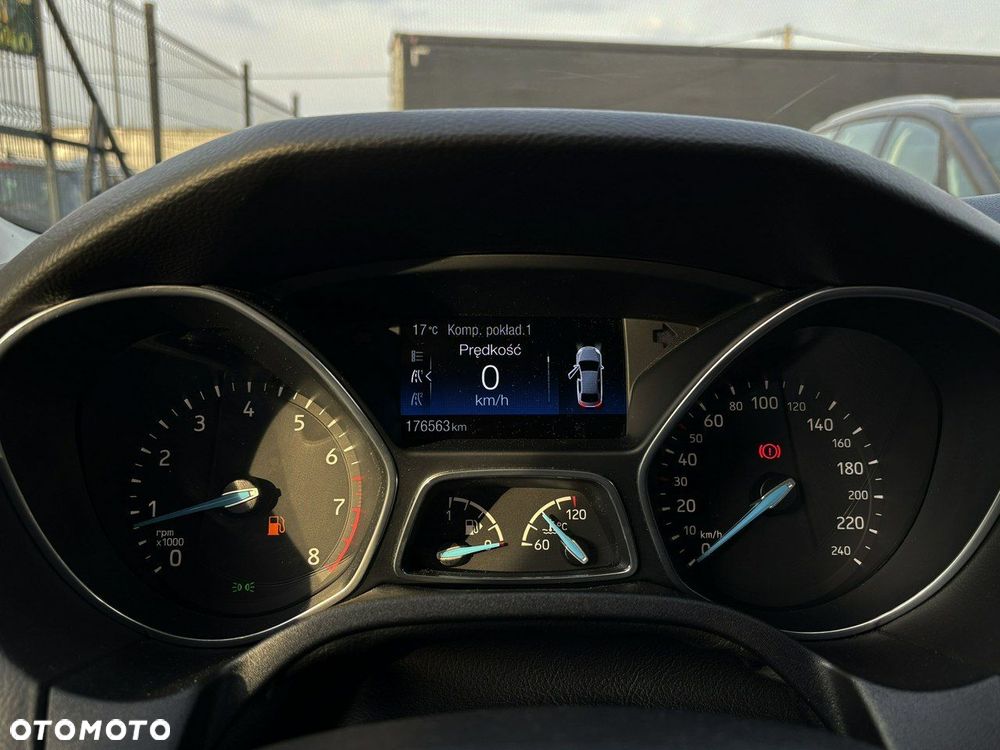 Ford Focus 1.5 EcoBoost STart-Stopp-System TITANIUM - 15