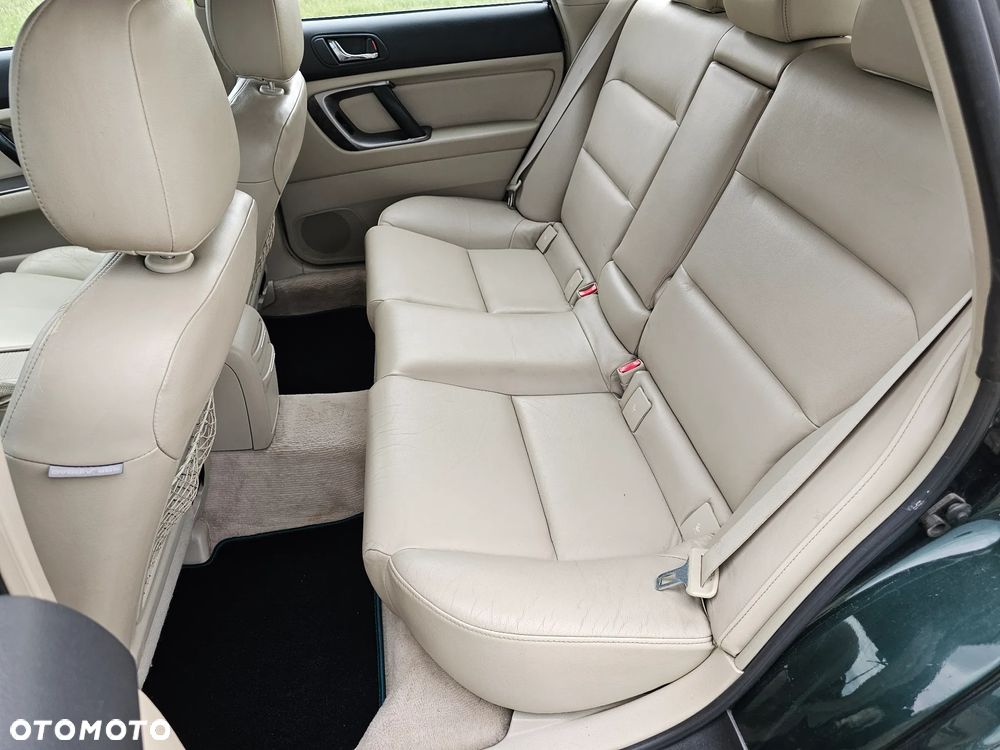 Subaru Outback 3.0R Automatik Exclusive - 16