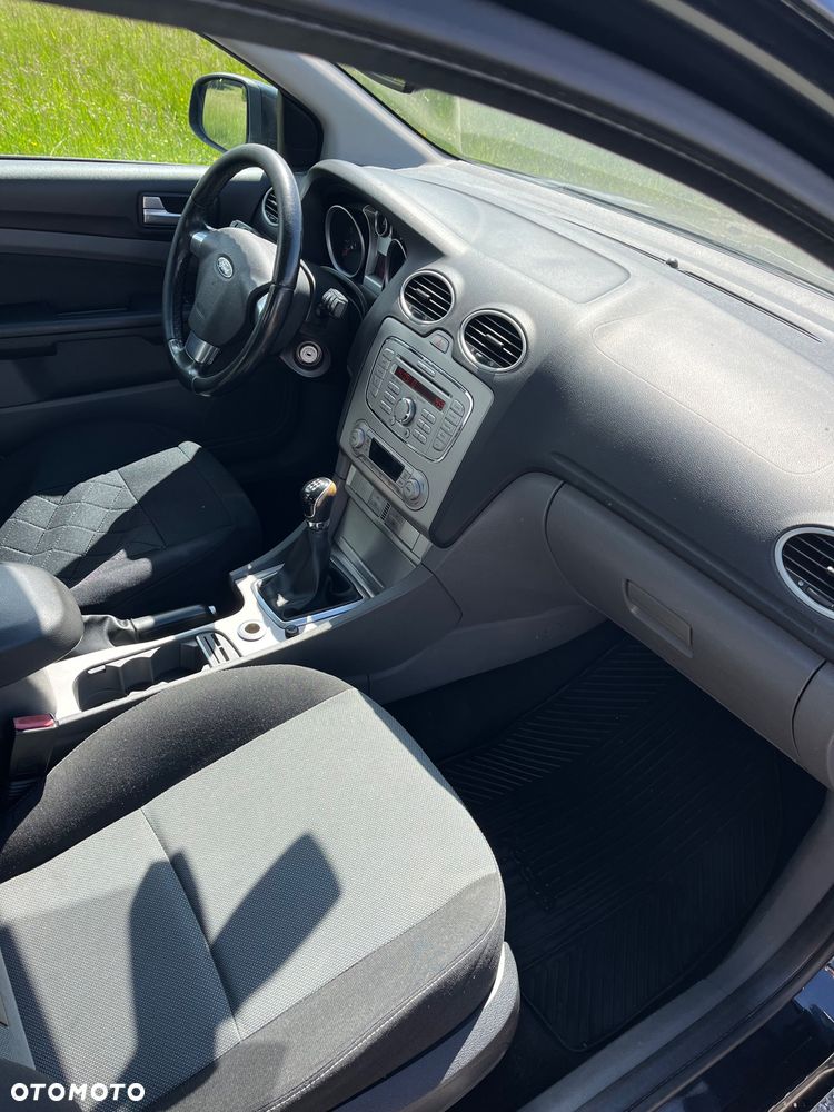 Ford Focus 1.6 Trend - 11