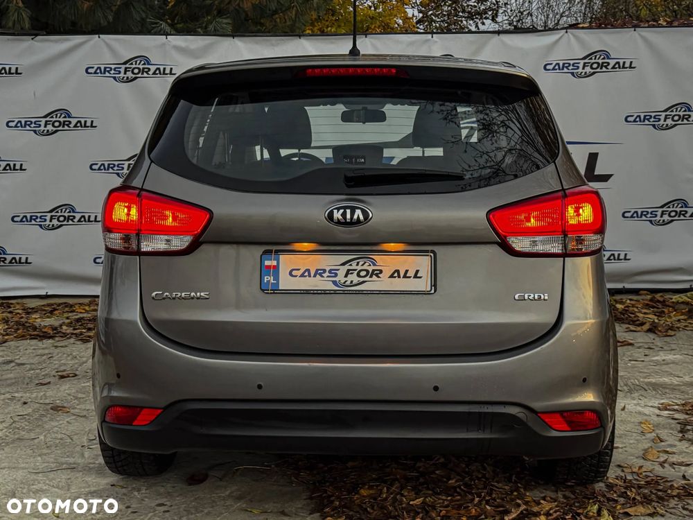 Kia Carens 1.7 CRDi M - 6