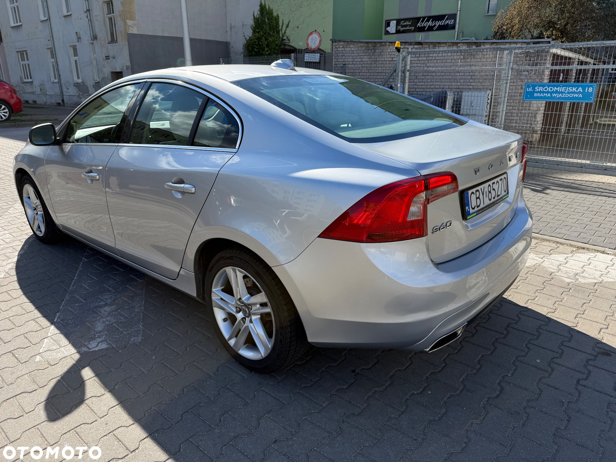 Volvo S60 T5 Drive-E Momentum - 3