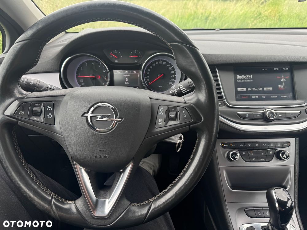 Opel Astra 1.4 T Enjoy S&S - 15