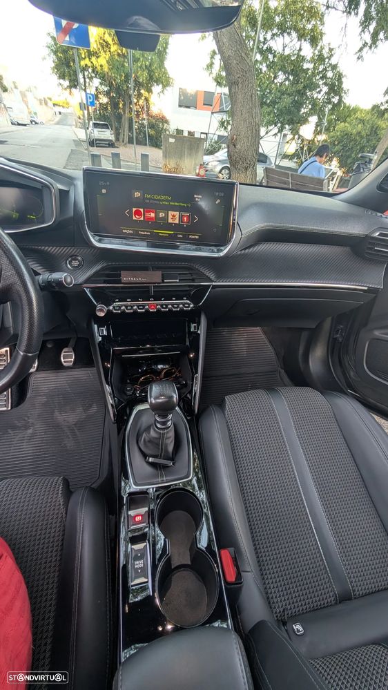 Peugeot 2008 1.2 PureTech GT Line - 15