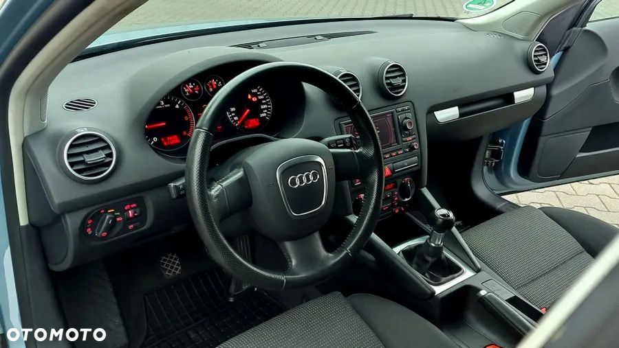 Audi A3 Sportback 2.0 TDI Attraction - 10