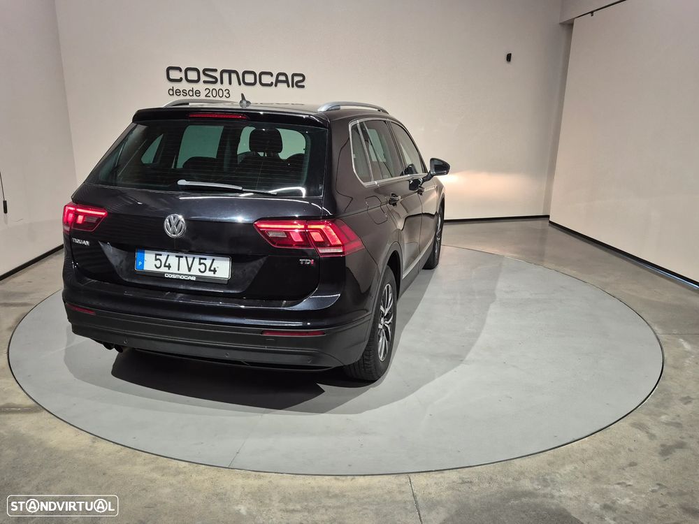 VW Tiguan 1.6 TDI Confortline - 13