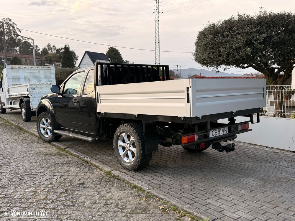 Nissan Navara 2.5 dCi King Cab - 2