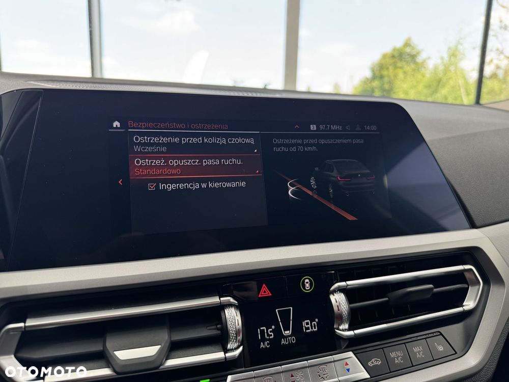 BMW Seria 3 318i Advantage - 37