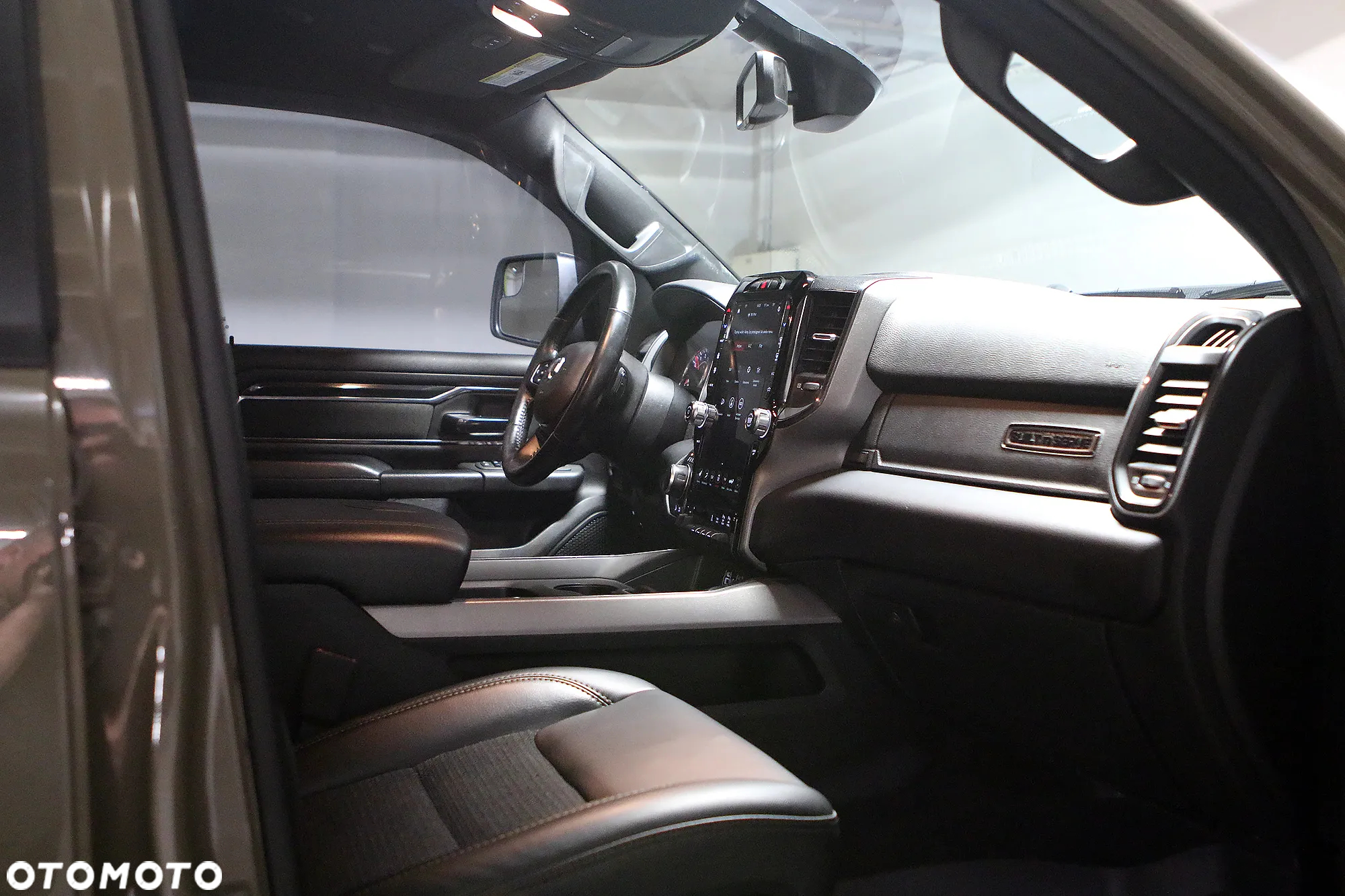 Dodge RAM 1500 5.7 4x4 - 36