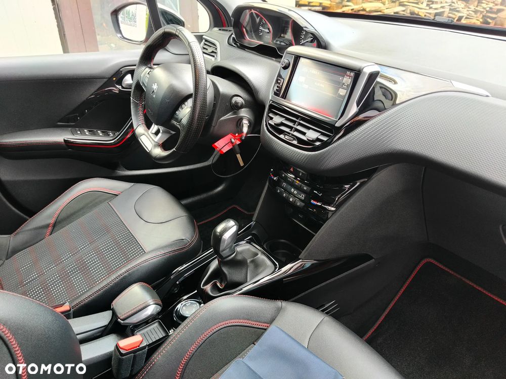 Peugeot 2008 PureTech 110 Stop&Start GT-Line Edition - 20