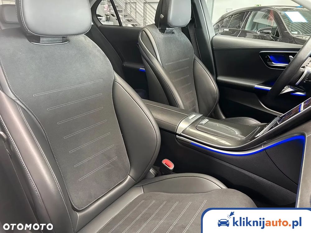 Mercedes-Benz Klasa C 180 9G-TRONIC AMG Line - 5