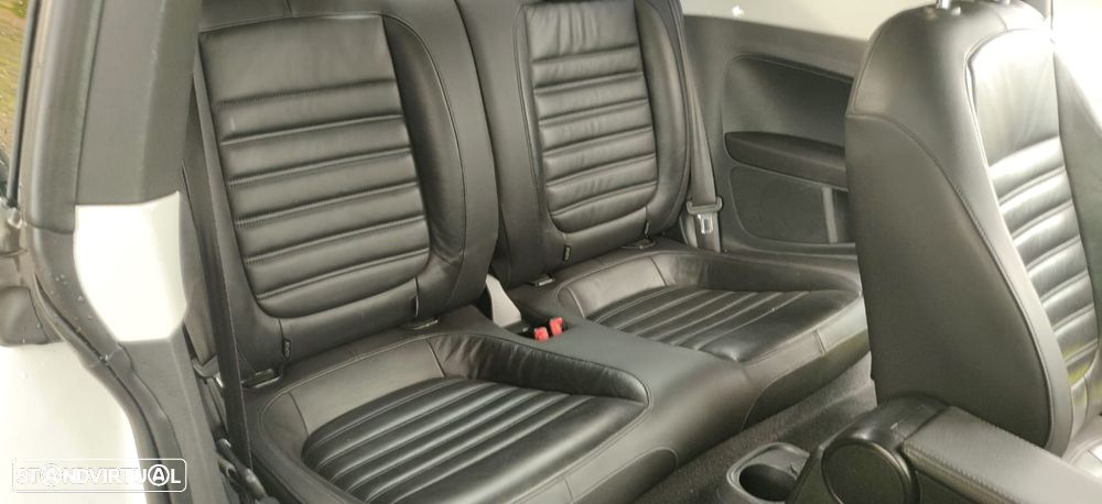 VW New Beetle 2.0 TSI Sport DSG - 16