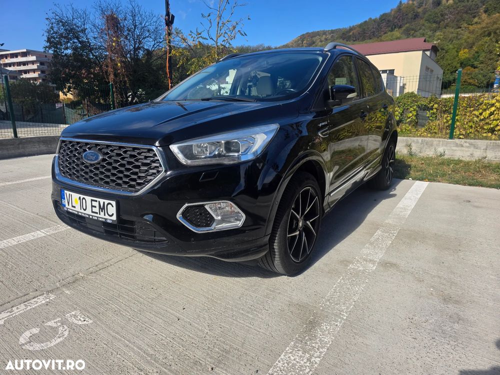 Ford Kuga 2.0 TDCi 4WD Powershift Vignale - 2
