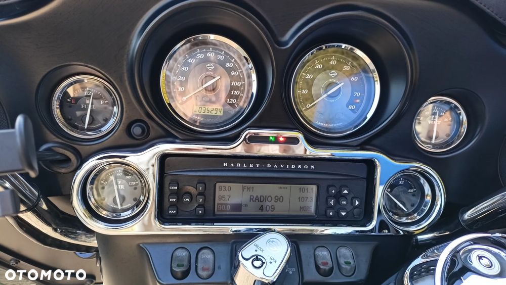 Harley-Davidson FLH Electra Glide - 2