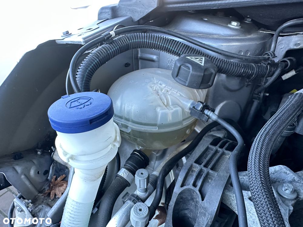 Peugeot 208 PureTech 100 Active Pack - 25