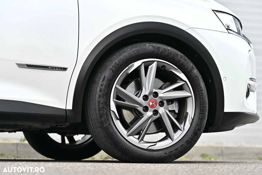 DS Automobiles DS 7 Crossback 4x4 300 RIVOLI - 32