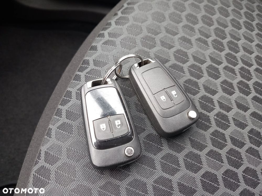 Opel Corsa 1.4 EcoFLEX Start/Stop drive - 29