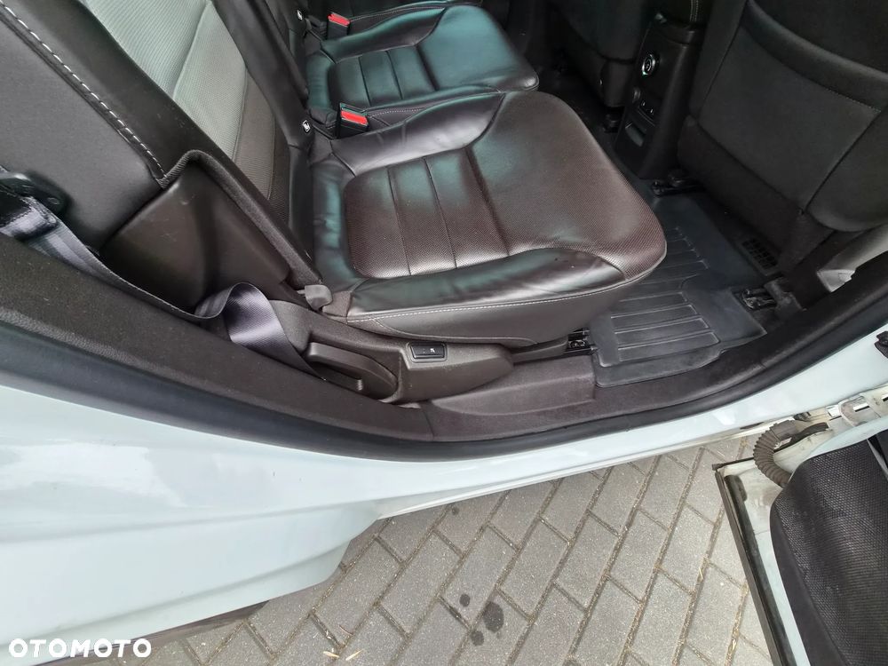 Renault Espace 1.8 TCe Energy Initiale Paris EDC 7os - 17