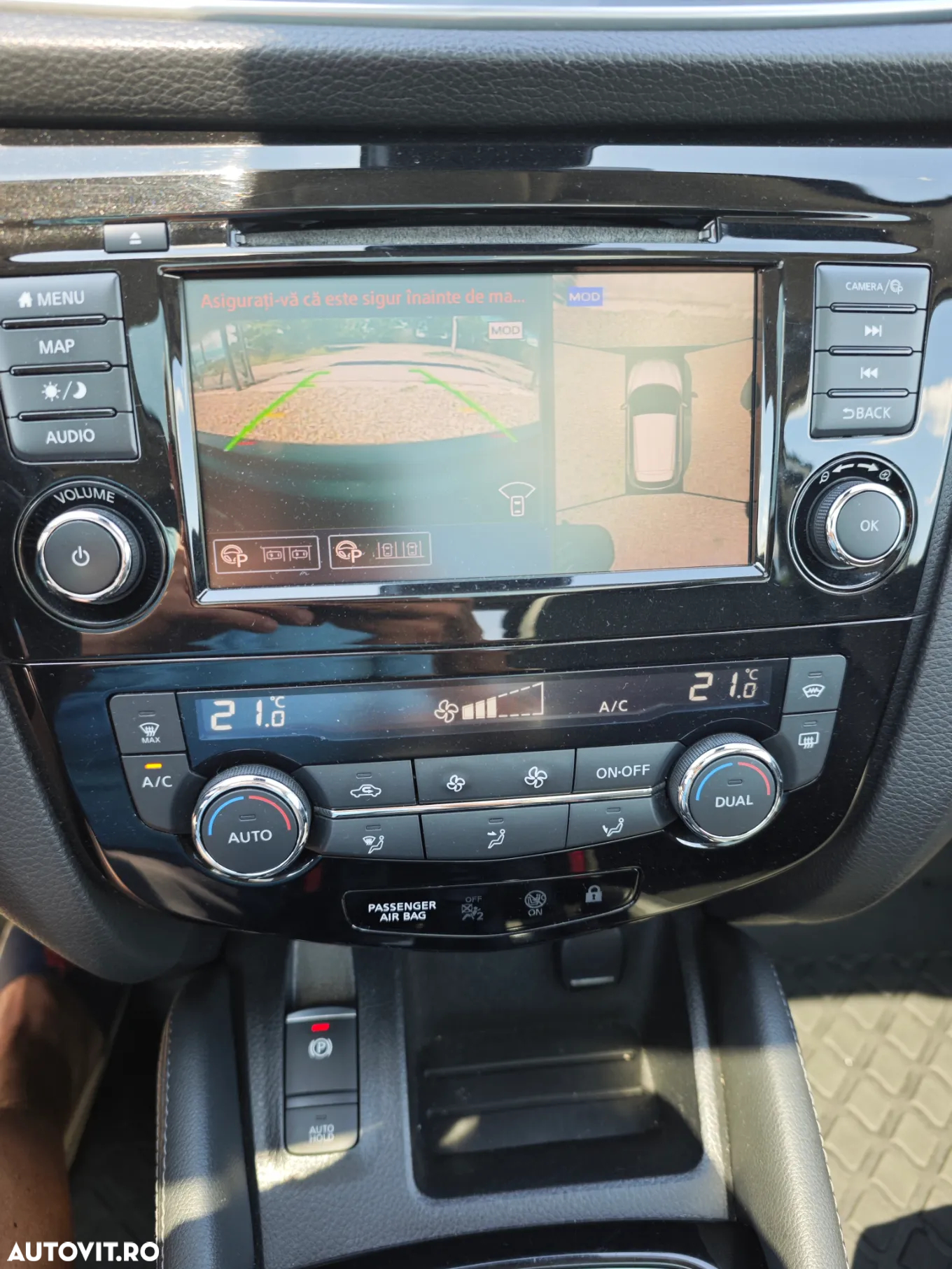 Nissan Qashqai 1.3 DIG-T N-CONNECTA - 12