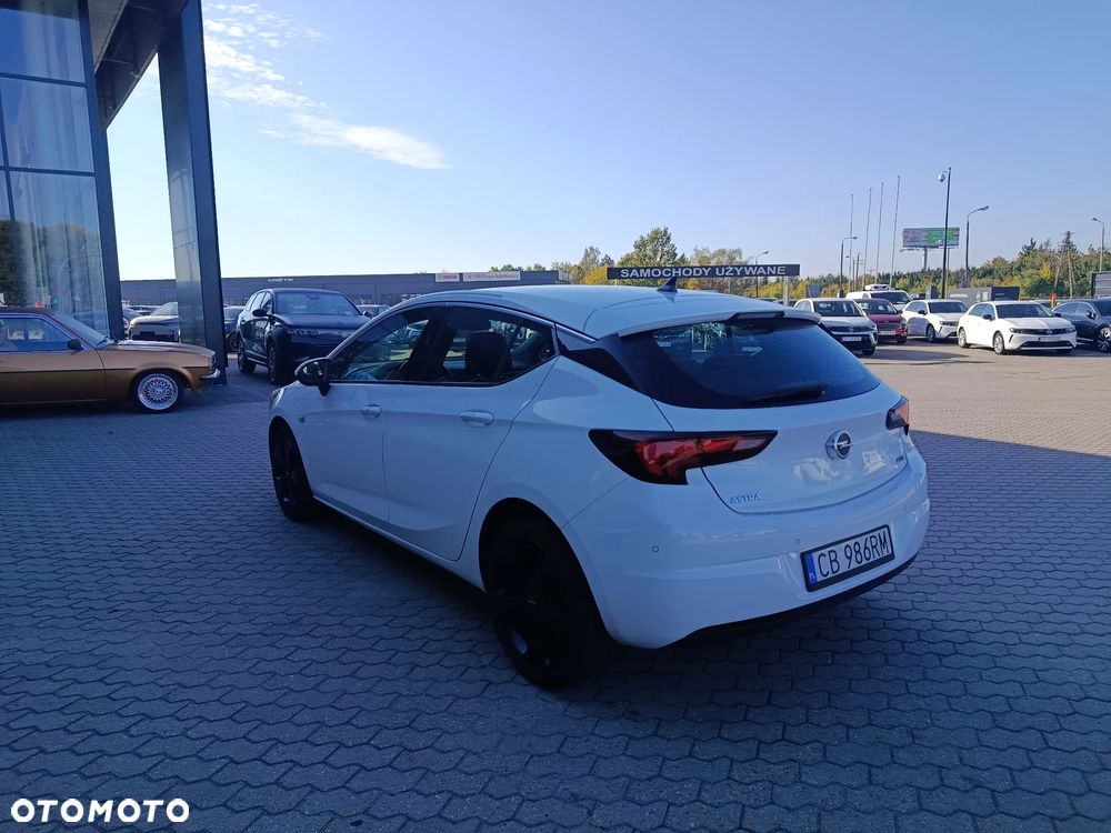 Opel Astra 2018 photo 3