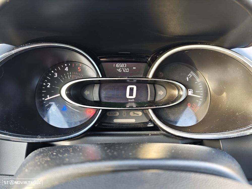 Renault Clio 1.5 dCi Initiale Paris - 6