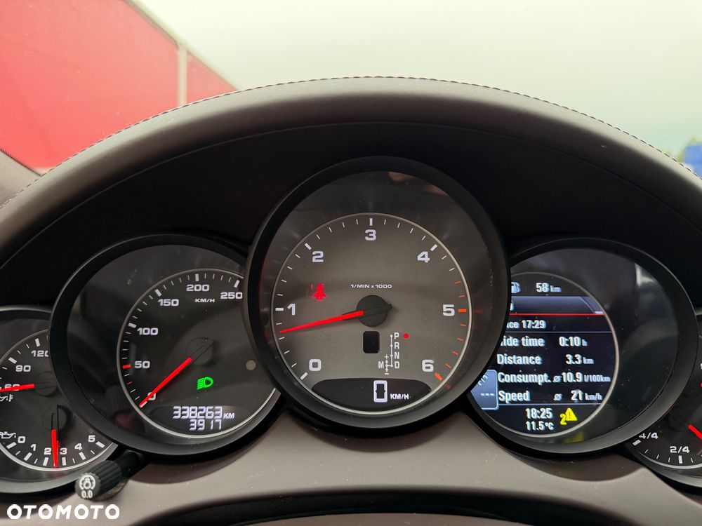 Porsche Cayenne S Diesel - 28