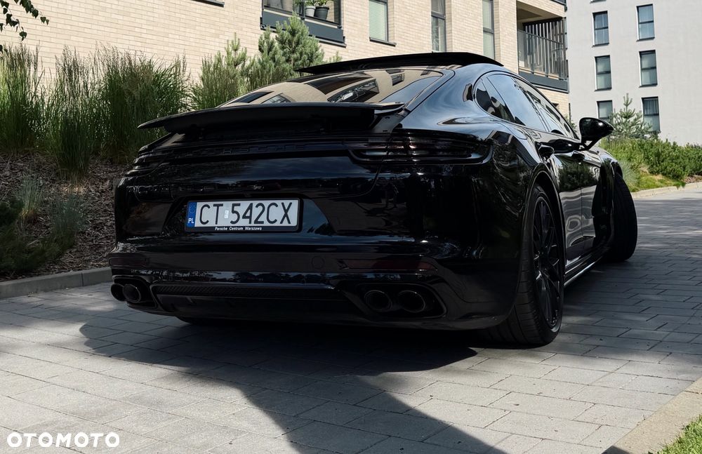 Porsche Panamera 4 E-Hybrid 10 Years Edition - 6