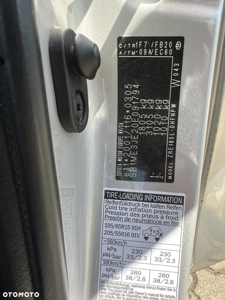 Toyota Auris 1.6 Premium - 11