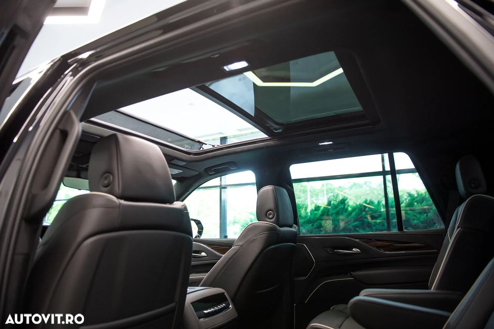 Cadillac Escalade - 30